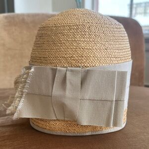 Made in Italy Cloche Hat Grosgrain Grey Ribbon on straw Barneys New York Retro